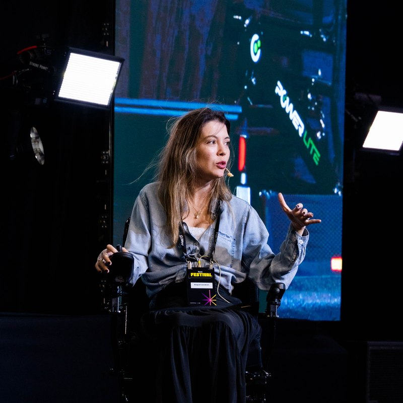 Raquel Zendron em palestra e eventos